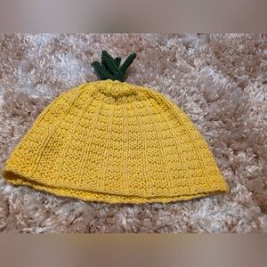 Dolce & Gabbana Yellow Knit Pineapple Beanie with Green Top